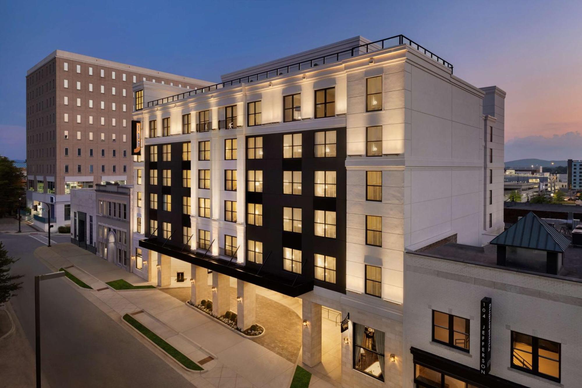 106 Jefferson Huntsville, Curio Collection By Hilton المظهر الخارجي الصورة
