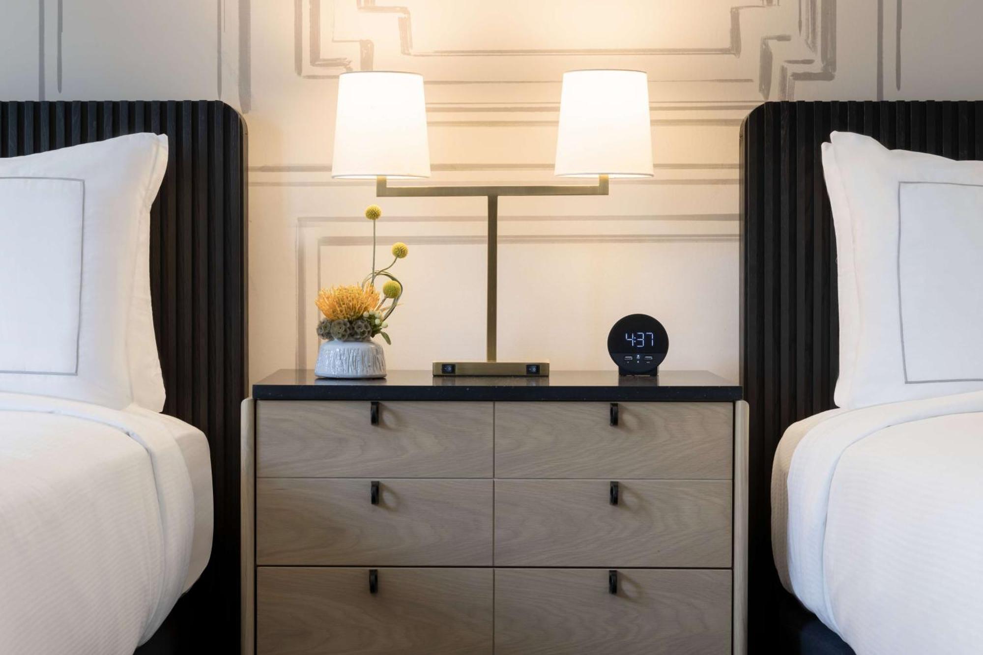106 Jefferson Huntsville, Curio Collection By Hilton المظهر الخارجي الصورة